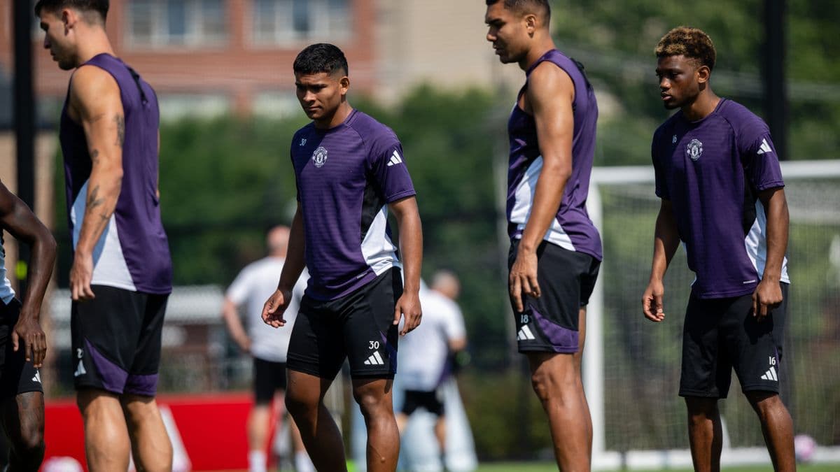 Why Manchester United's £3.3m Prospect Diego Leon Awaits His Senior Debut