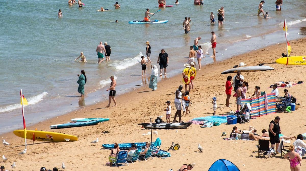 Met Office forecasts third UK heatwave with lower humidity expected