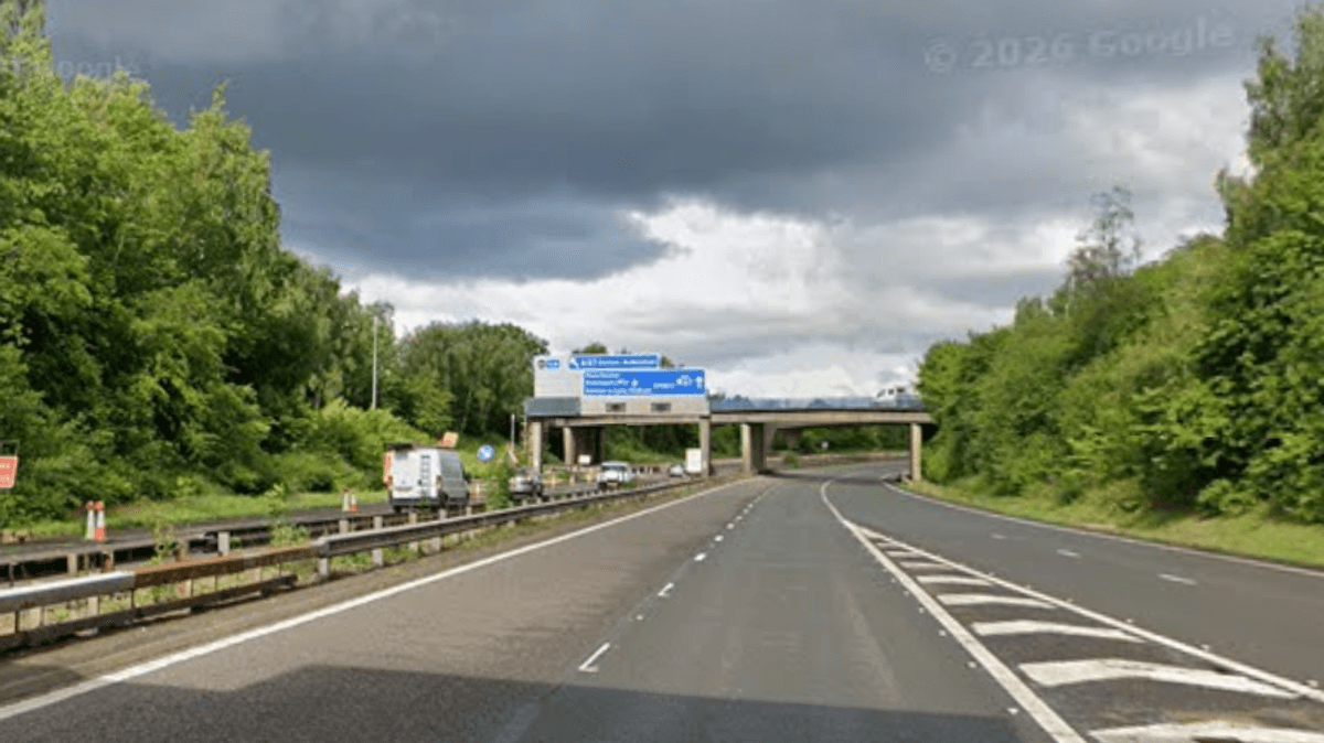 M67 Closed Between Hyde and Hattersley Following Police Incident
