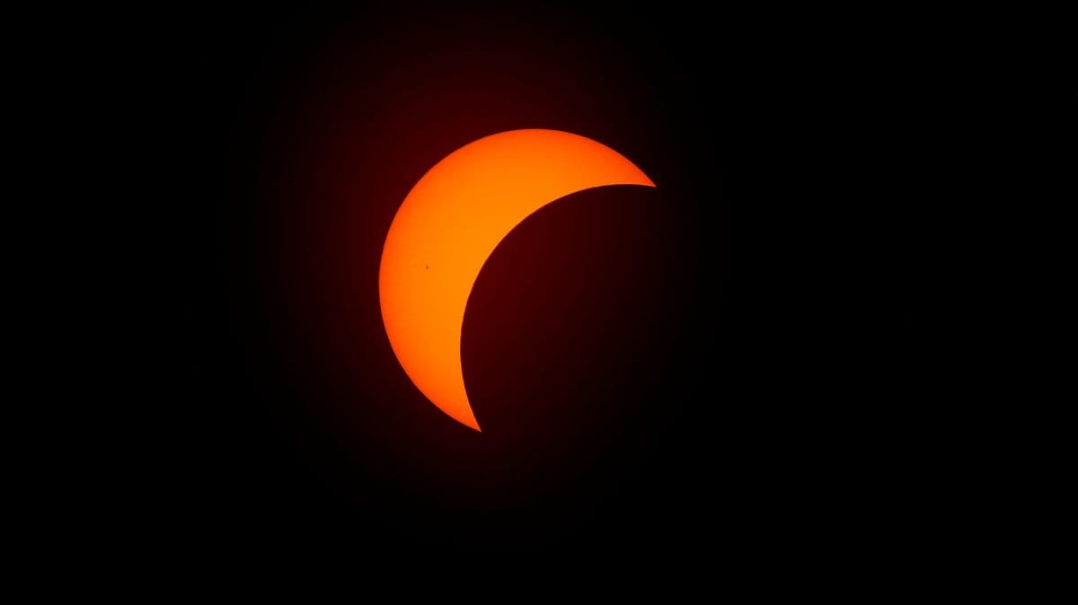 Where to watch the partial solar eclipse in Greater Manchester this Wednesday