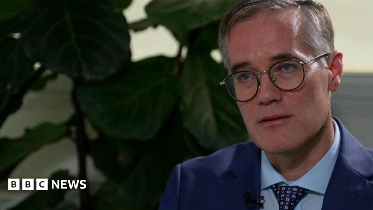 Manchester Airport boss defends parking charges after £453m income as customer calls comparison 'unreasonable'